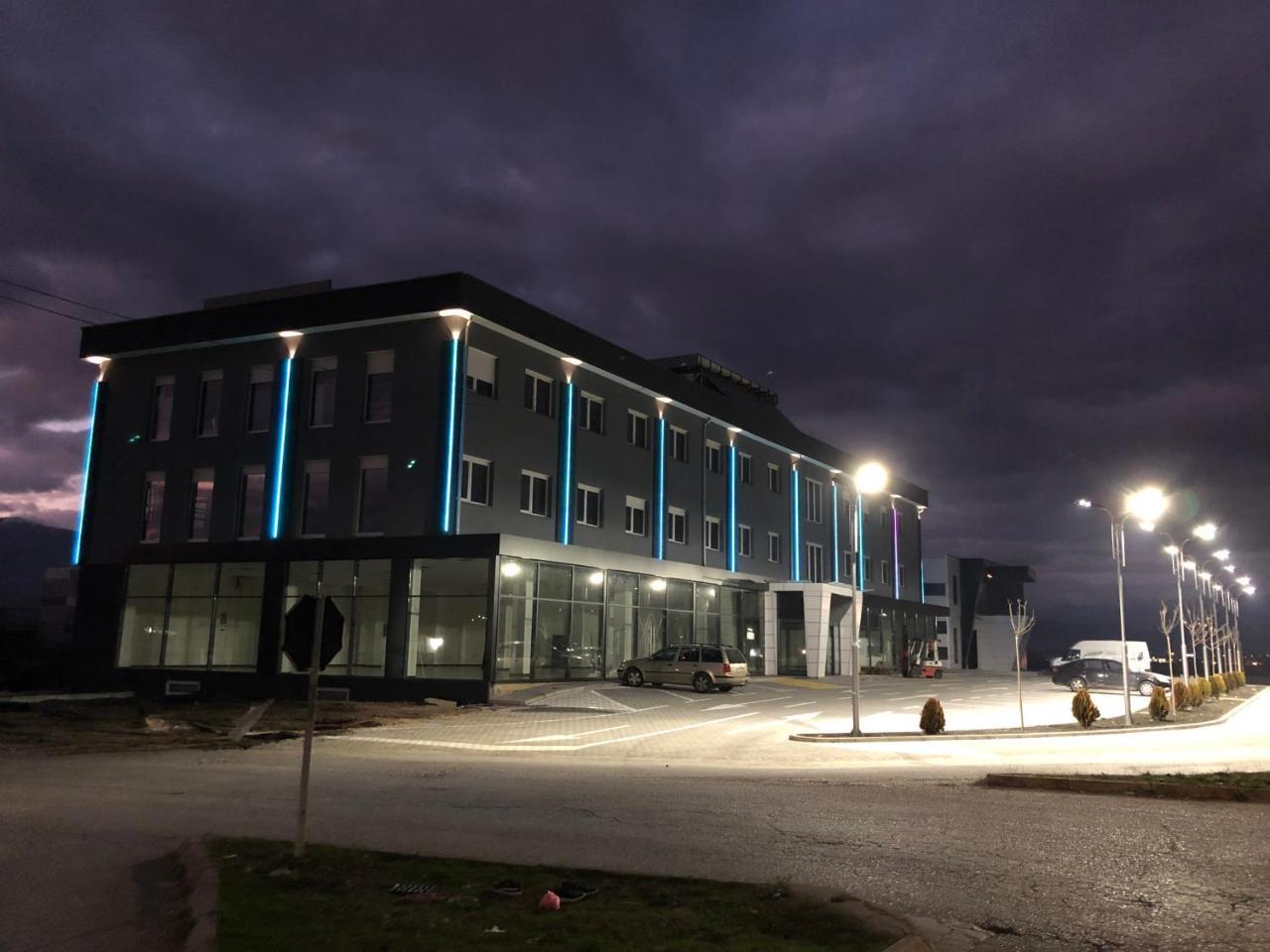 Kubi Hotel Struga Zewnętrze zdjęcie